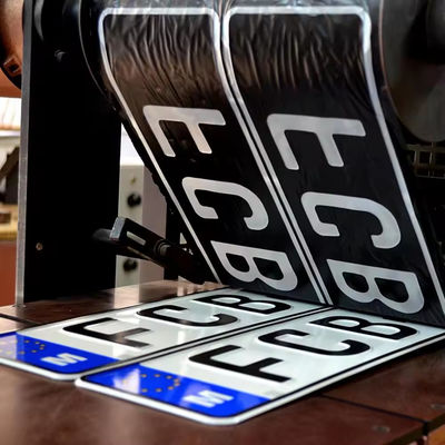 Carta riflettente gialla in rilievo Targa di immatricolazione del veicolo Border nero