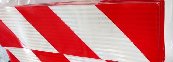 135 mm*565 mm Adesivo riflettente di sicurezza personalizzato Marcatura posteriore Adesivo riflettente per veicoli pesanti