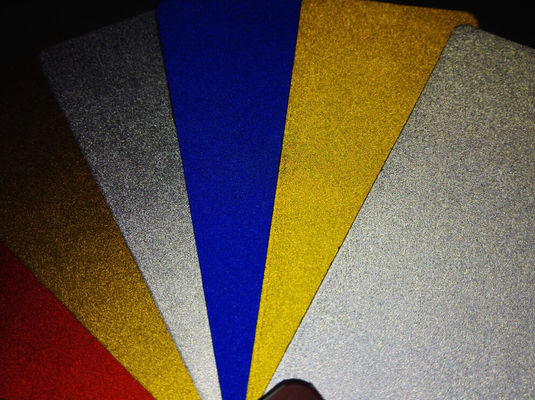 PVC riflettente autoadesivo in vinile adesivo in rotolo di carta rivestimento riflettente stampa eco solvente materiali per plotter da taglio