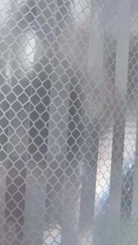 Rotolo adesivo di pellicole riflettenti prismatiche in vinile riflettente PET di grado ingegnerizzato EGP per la sicurezza stradale