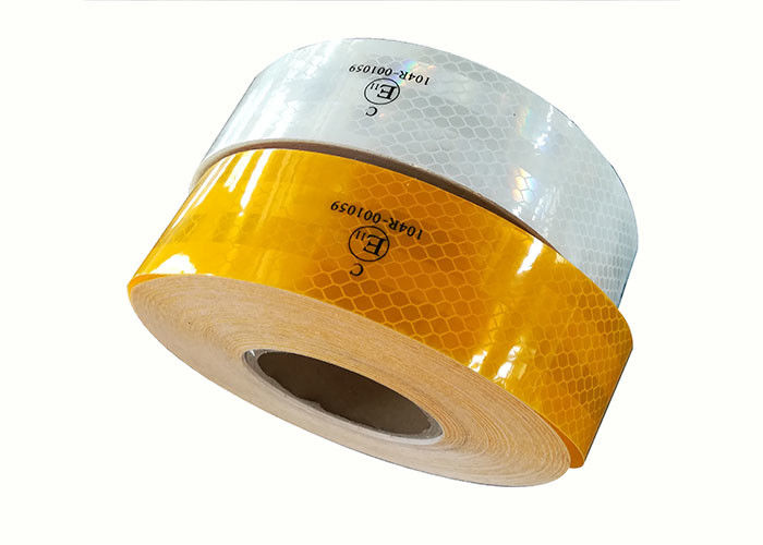 Nastro riflettente colorato ad alta intensità di sicurezza per adesivo del poliestere dei rimorchi il forte