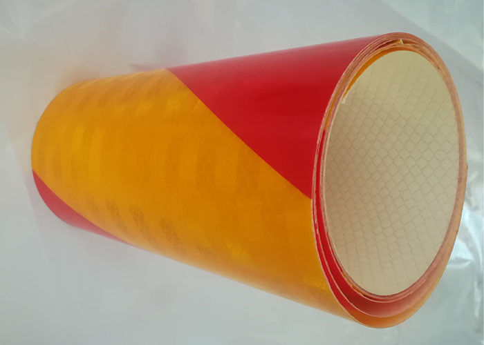 Nastro riflettente giallo rosso prismatico flessibile all'aperto autoadesivo per le automobili o i segni di traffico