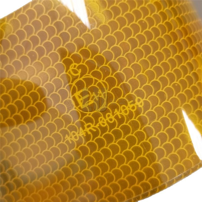 Nastro di sicurezza riflettente metallizzato da 2 pollici, 3 pollici, 4 pollici *25 m per auto e camion in Arabia Saudita