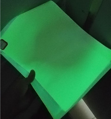 Adesivo notturno Film luminoso in foglio di vinile fotoluminescente Rollo fluorescente Luce verde per segnali di uscita di emergenza Brilla al buio
